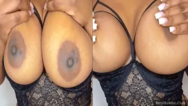 Kamababa An Indian cam girl is having fun with her big tits.