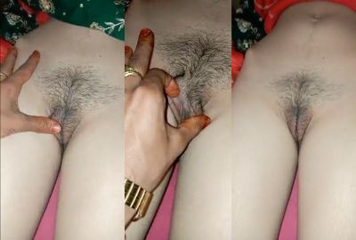 Kamababa The husband licks his wife’s pussy.