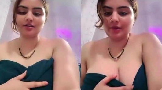 A Pakistani beauty’s lewd tease video