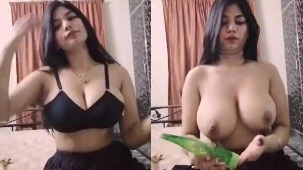 Girl stunning Desi Sex hd boobs display