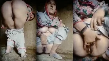 Indian Desi Sex Flashing Ass Pussy Boobs