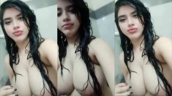 Influencer goes viral Nude Mms style